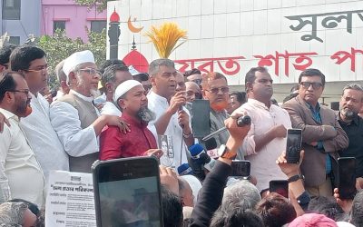 শাহ কবির (রহ.) মাজার জিয়ারতের মধ্য দিয়ে প্রচার শুরু করলেন এস এম জাহাঙ্গীর