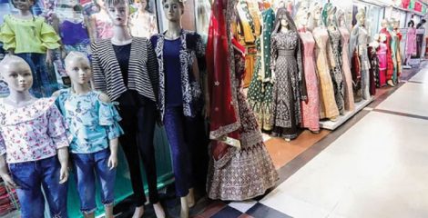 রাত ৯টা পর্যন্ত খোলা থাকবে শপিংমল ও দোকানপাট