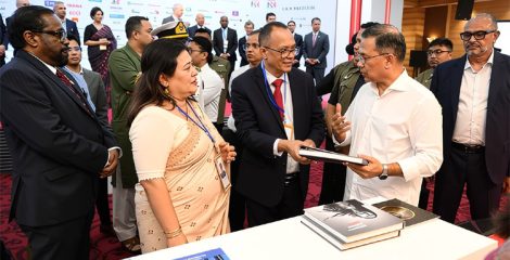 বিনিয়োগ বৃদ্ধি ও অর্থনৈতিক উত্তরণে যৌথ প্রচেষ্টার আহ্বান প্রধানমন্ত্রীর