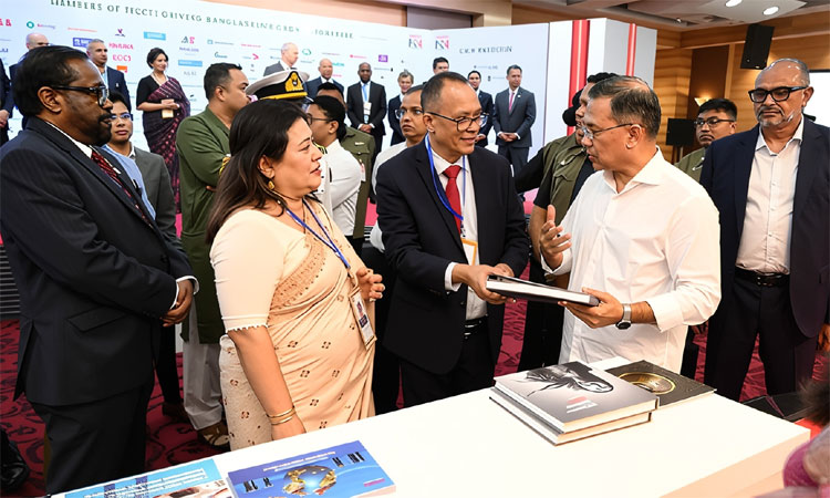বিনিয়োগ বৃদ্ধি ও অর্থনৈতিক উত্তরণে যৌথ প্রচেষ্টার আহ্বান প্রধানমন্ত্রীর