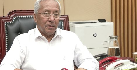 এমপিওভুক্ত শিক্ষক ও ঋণখেলাপিদের স্থানীয় নির্বাচনে লড়ায় নিষেধাজ্ঞা ইসির