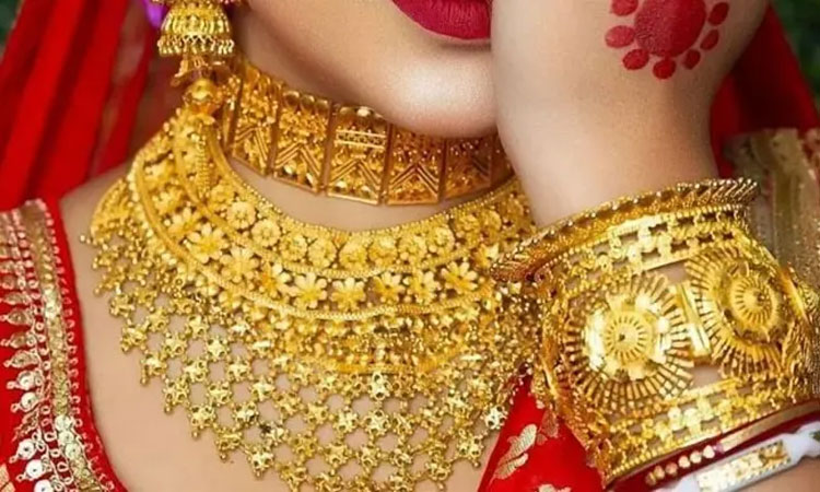 সোনার বাজারে নতুন রেকর্ড গড়ার ইঙ্গিত, ৫বছরে দাম দ্বিগুণ হওয়ার সম্ভাবনা
