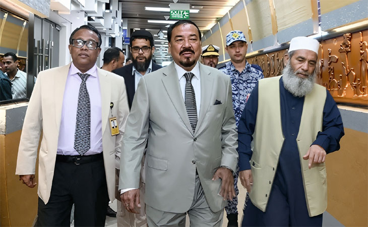 খামেনির জানাজায় অংশ নিতে ইরানে যাচ্ছেন স্পিকার