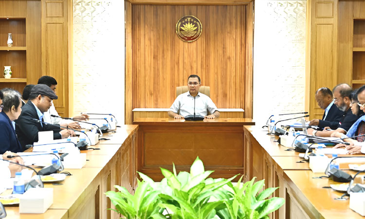 পরিবেশ দূষণ মোকাবিলায় প্রধানমন্ত্রীর গুরুত্বপূর্ণ বৈঠক