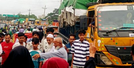 জিহাদ হত্যার আসামিদের গ্রেপ্তারের দাবিতে ঢাকা-সিলেট মহাসড়ক অবরোধ